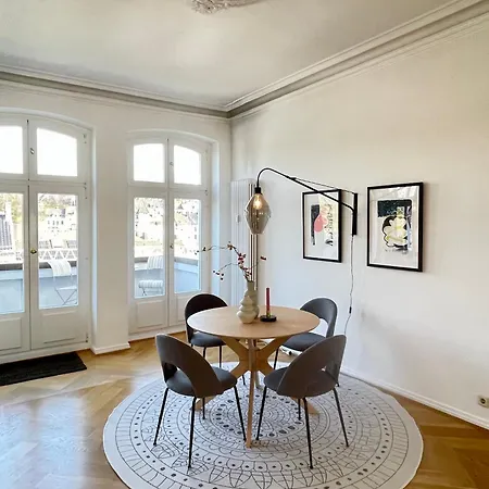 Helle Altbauwohnung Mit Balkon Im Briller Viertel Wuppertal