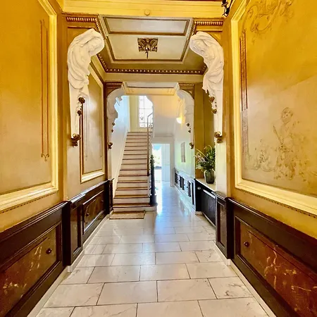 Helle Altbauwohnung Mit Balkon Im Briller Viertel Appartement