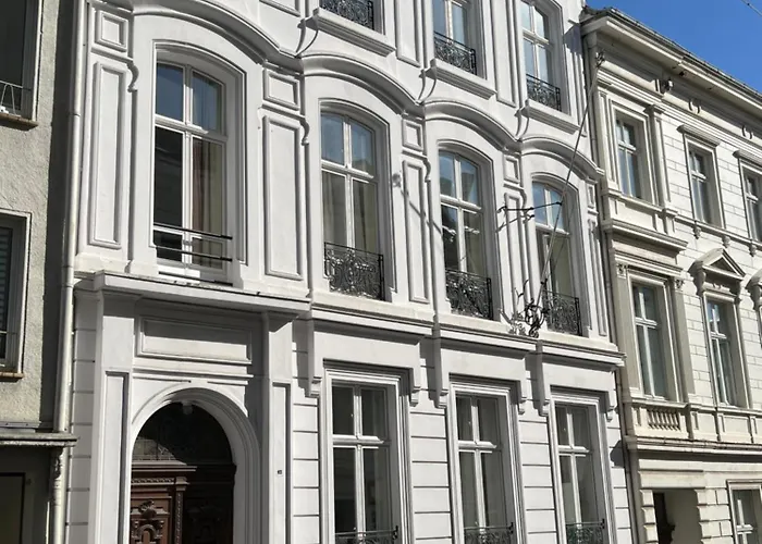 Helle Altbauwohnung Mit Balkon Im Briller Viertel Appartamento *