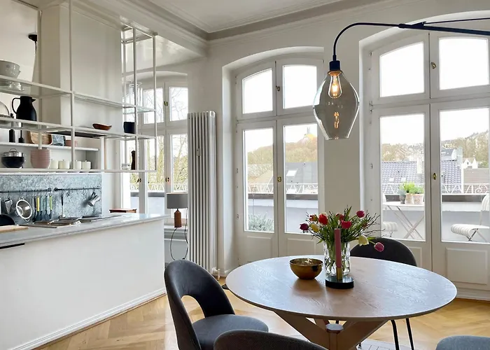 Helle Altbauwohnung Mit Balkon Im Briller Viertel Appartement *